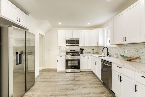 10 Mi to Lincoln Financial Field: Family Home!