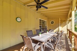 تناول الطعام بالخارج