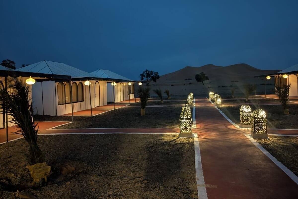 Deluxe Triple Room | Living area