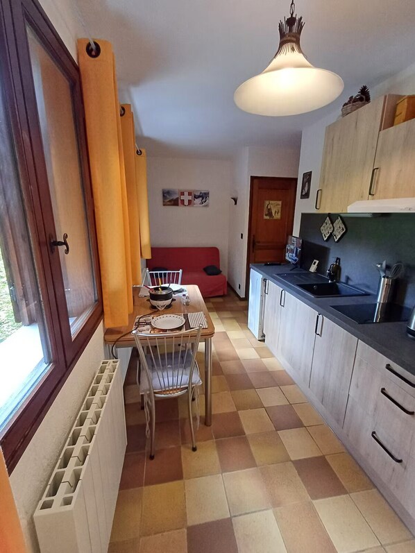 Microwave, oven, stovetop