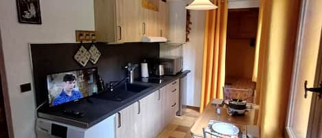 Microwave, oven, stovetop