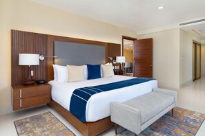 3 عدّة غرف نوم وخزنة داخل الغرفة ومكواة/لوح كي وواي فاي