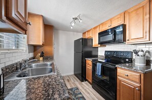Micro-ondas, fogão, cooktop, lava-louças