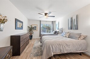 1 habitación, tabla de planchar con plancha, wifi y ropa de cama 