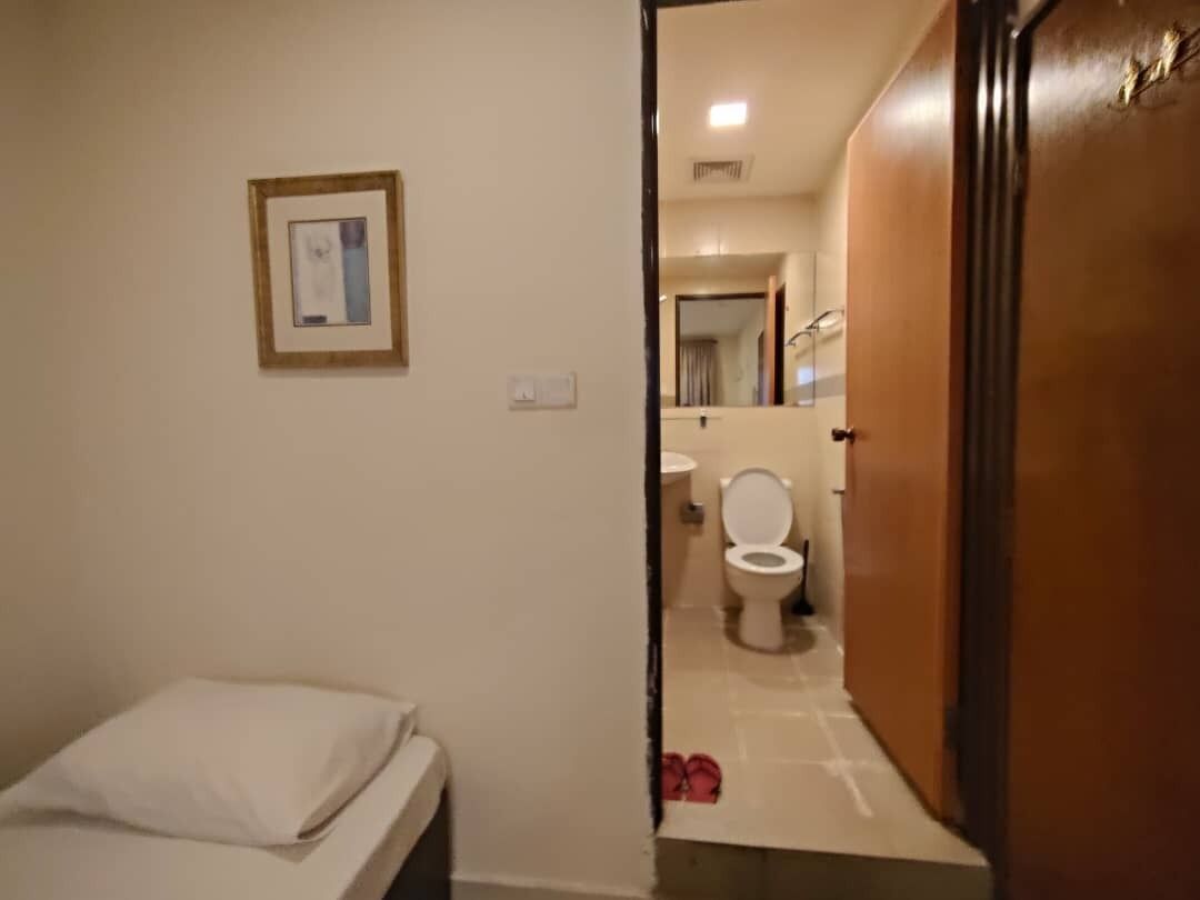 Exclusive Room | Bathroom | Free toiletries, hair dryer, slippers, towels