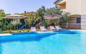 Pool - Awesome apartment in Pula with swimming pool (Pula)