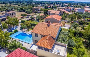 Exterior - Beautiful apartment in Pula with outdoor swimming pool (Pula)