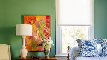 1 多间卧室、熨斗/熨衣板、上网接入、床单