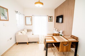 Dining - Cozy apartment with pool just minutes from Playa Dorada (Villa Montellano)