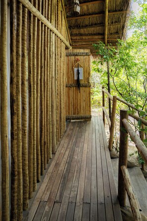 ซูพีเรียเคบิน, ห้องน้ำส่วนตัว, วิวสวน | ลานระเบียง/นอกชาน