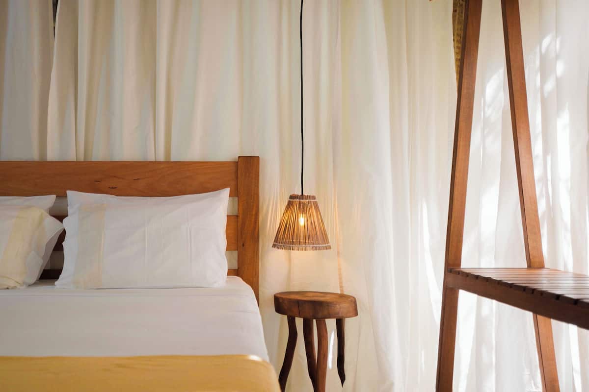 Cabana superior, banheiro privativo, vista para o jardim | Espaço de trabalho para notebook