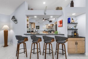 Interior - Lakefront Paradise – Heated Pool & Near Beaches (Fort Myers)