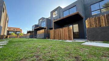 Studio | Kawasan hartanah