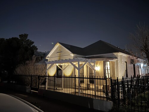 Enchanting 2-bedroom cozy apartment in El Paso downtown