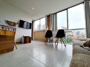 Living area - Staynova Cozy Loft in El Poblado (Medellín)