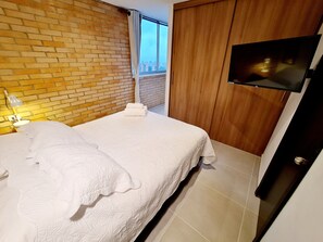 1 bedroom, iron/ironing board, WiFi, bed sheets - Staynova Cozy Loft in El Poblado (Medellín)