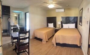 Classic Triple Room, Courtyard View | In-room safe, blackout drapes, iron/ironing board, free WiFi - HOTEL SAN LUIS (Tijuana)
