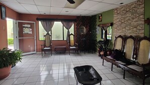 Reception - Hotel Latino (Santa Ana)