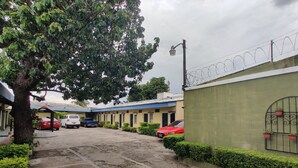Terrace/patio - Hotel Latino (Santa Ana)