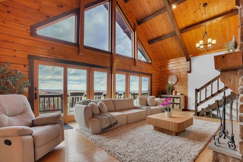 Whether you`re looking for a romantic getaway or a fun-filled family vacation, this cabin is the perfect destination for you.