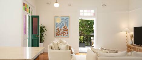 تلفزيون ذكي، كُتُب