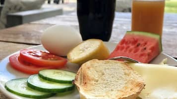 Petit déjeuner buffet (125 SEK par personne)