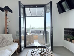 Smart-tv och eldstad