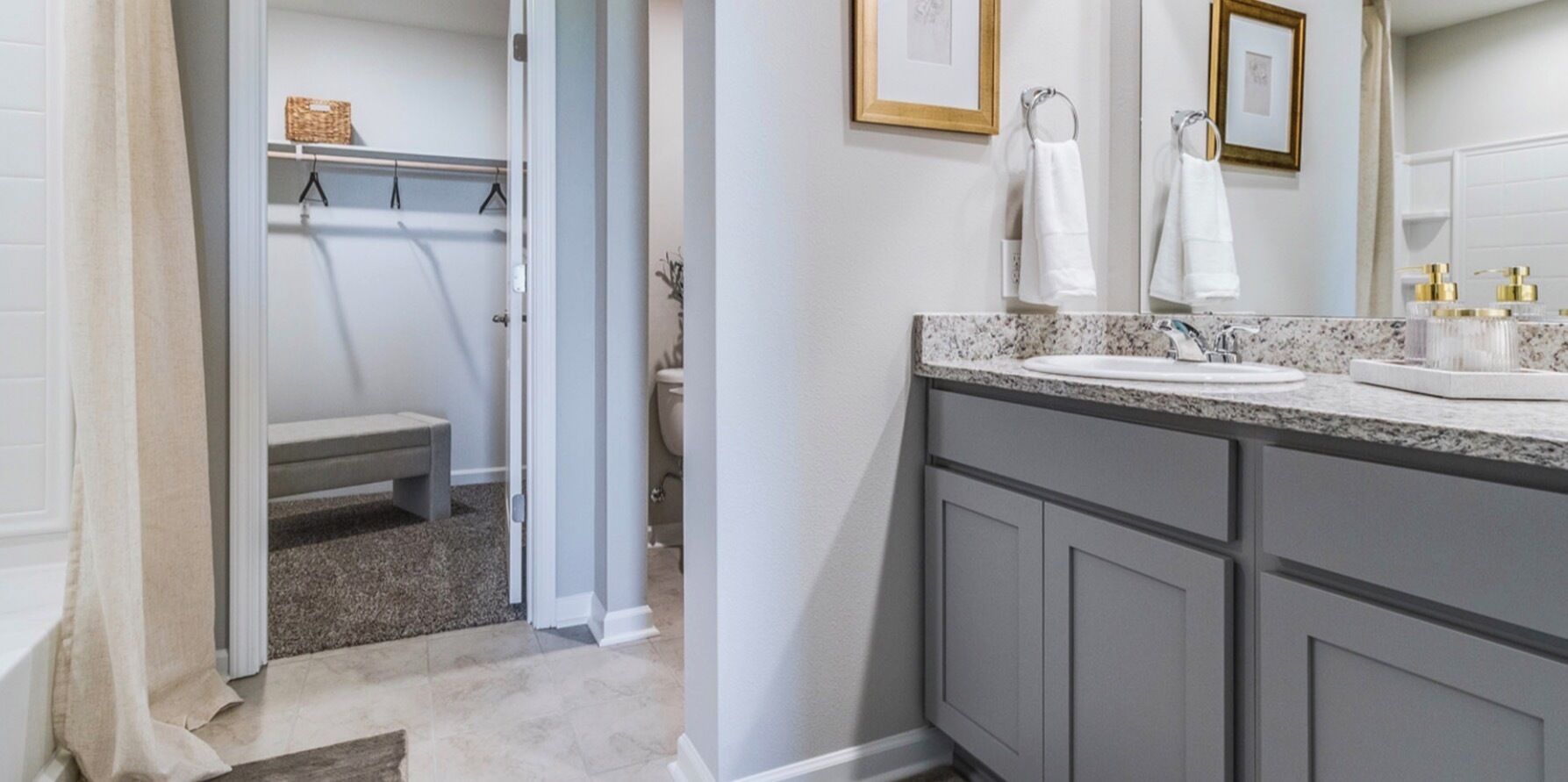 Shower, jetted bath, bidet, towels