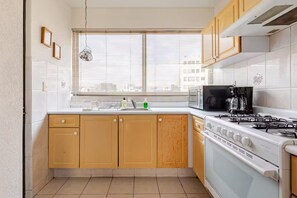 Microwave, oven - LOlive Sunny PH. 3 min WTC. 8px/4BD/3BT/ 8 beds. (Ciudad de México)