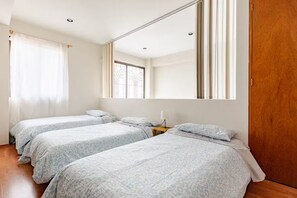 4 habitaciones, wifi, ropa de cama y acceso para silla de ruedas 