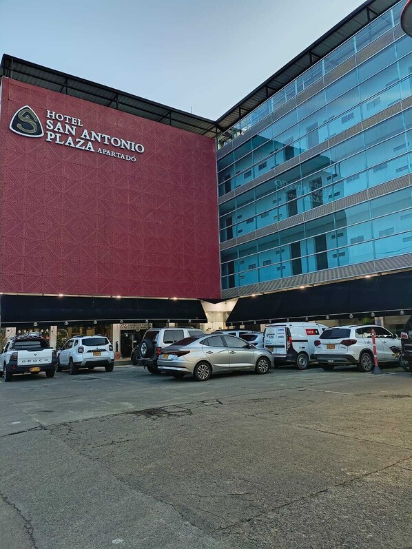Exterior - HOTEL SAN ANTONIO PLAZA APARTADO (Apartadó)