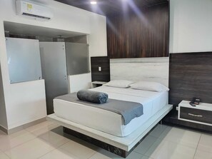 Standard Single Room | Desk, free WiFi - HOTEL SAN ANTONIO PLAZA APARTADO (Apartadó)