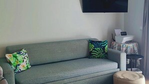 Living area - Apartment - Sleeps 2 - Pool - Parking - Balcony (Albufeira)