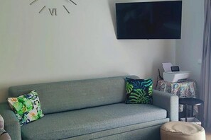 Living area - Apartment - Sleeps 2 - Pool - Parking - Balcony (Albufeira)