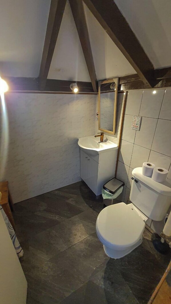 Bathroom - La Mia Nonna (Punta Arenas)