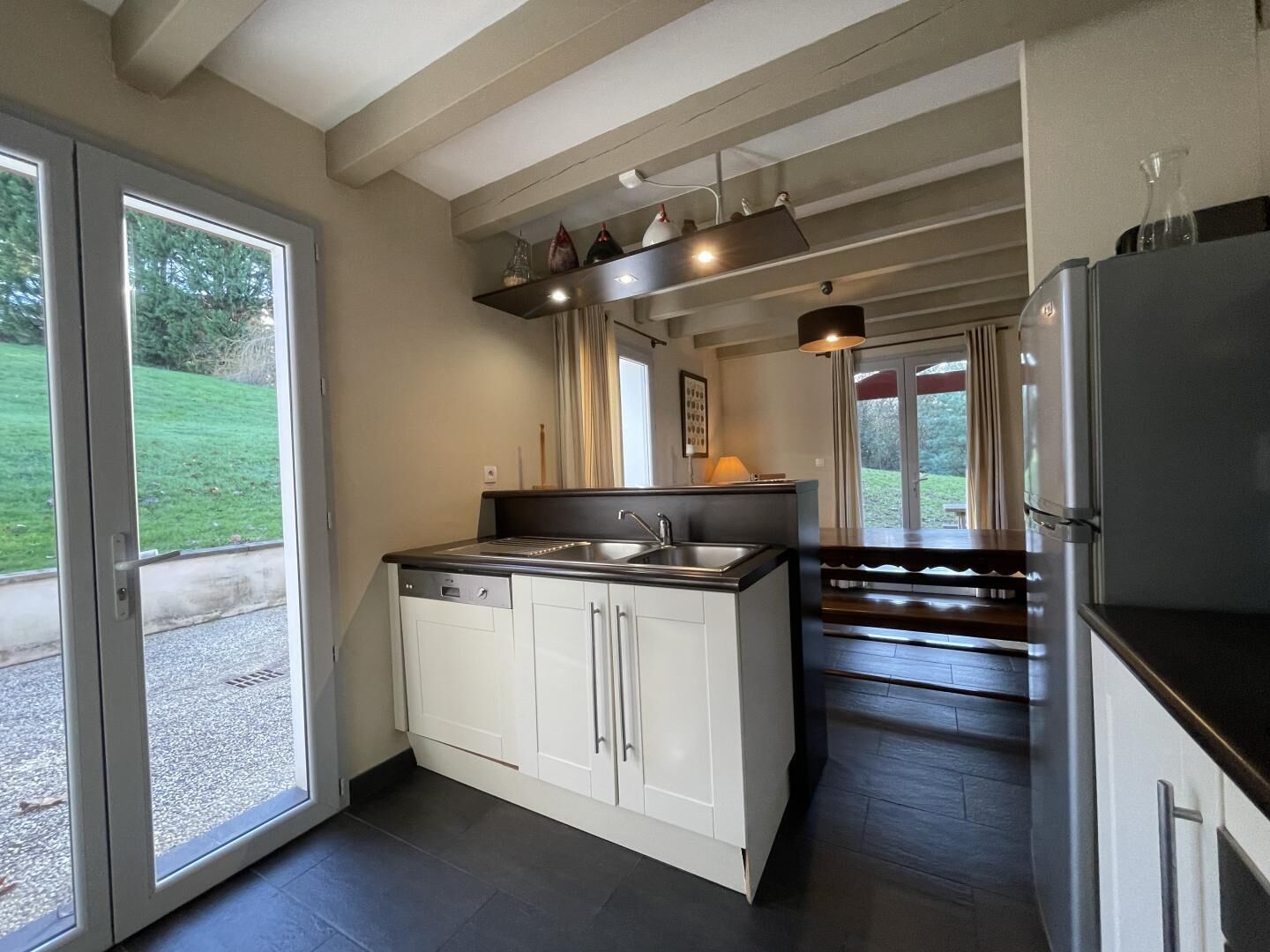 Réfrigérateur, micro-ondes, lave-vaisselle