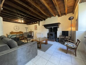 TV - EKI-ALDE - ITXASSOU - Gîte (ITXASSOU)