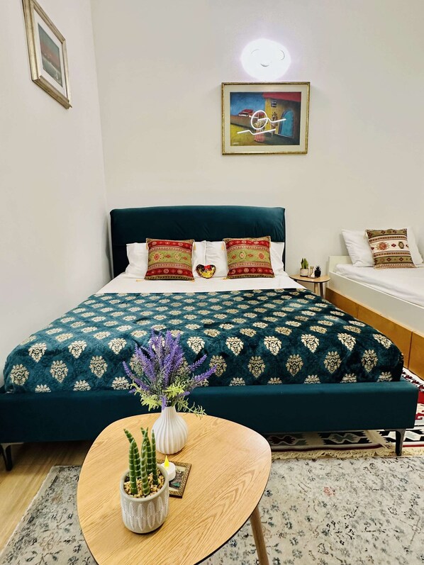 Room | In-room safe, desk, laptop workspace, blackout drapes