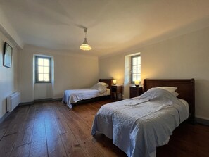5 Schlafzimmer, Internetzugang