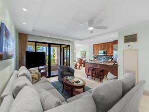 TV - Sweeping Ocean Views | 3BR Sleeps 6 w/ Private Lanai (Lahaina)