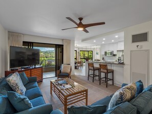 TV - Kaanapali Alii 264 - Professionally Managed (Lahaina)