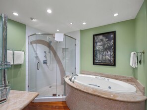 Hair dryer, towels - 6th Floor Ocean Views - Professionally Managed (Lahaina)