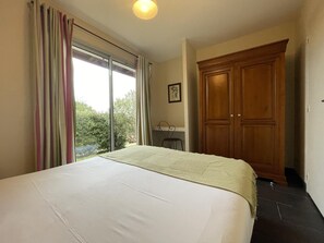 2 bedrooms, Internet