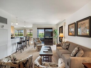 TV - Ocean Views & Serene Island Living w/ Resort Amenities (Lahaina)