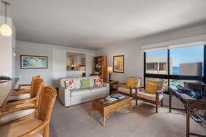 TV - Ocean Views & Indoor-Outdoor Living at Kaanapali Alii (Lahaina)
