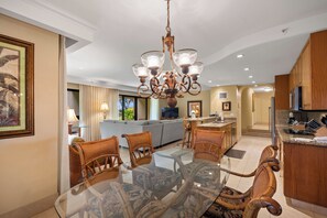 Interior - Ground Floor Lanai Leads to Pool & Beach (Lahaina)