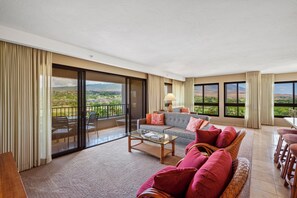 TV - Golf Course & Mountain Views - Kaanapali Alii 2106 (Lahaina)