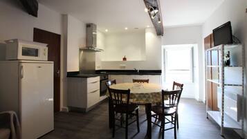 Réfrigérateur, micro-ondes