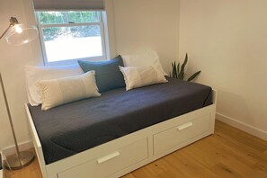 3 dormitorios, tabla de planchar con plancha, cuna de viaje y wifi