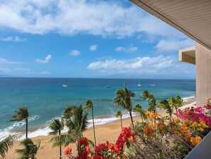 On the beach - Oceanfront Sunsets | Sleeps 6 | Kaanapali Alii (Lahaina)